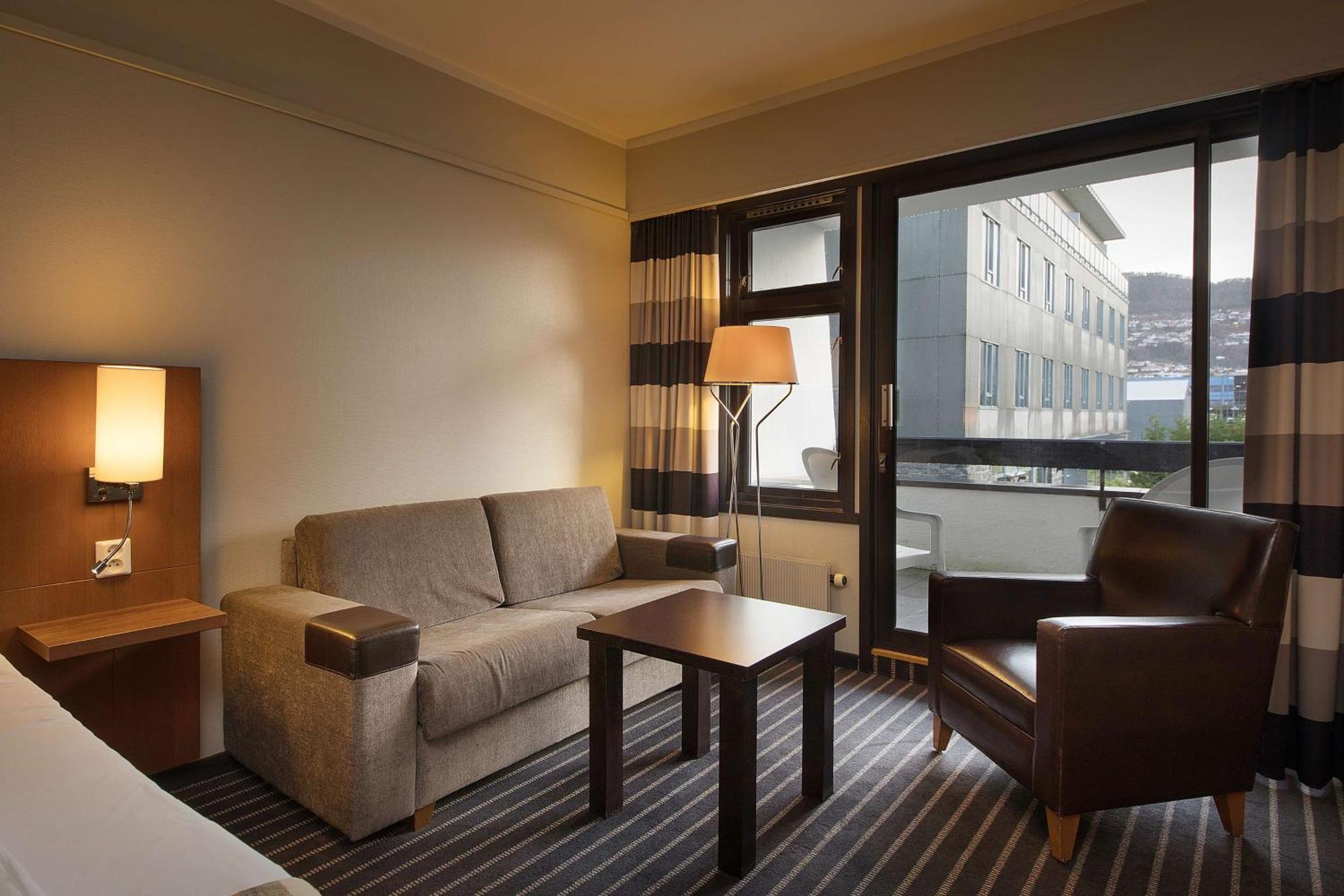 Scandic Sunnfjord & Hotel 4*